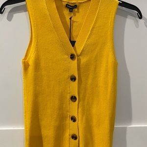 Mustard button up knit blouse. Size M, new w/tags.